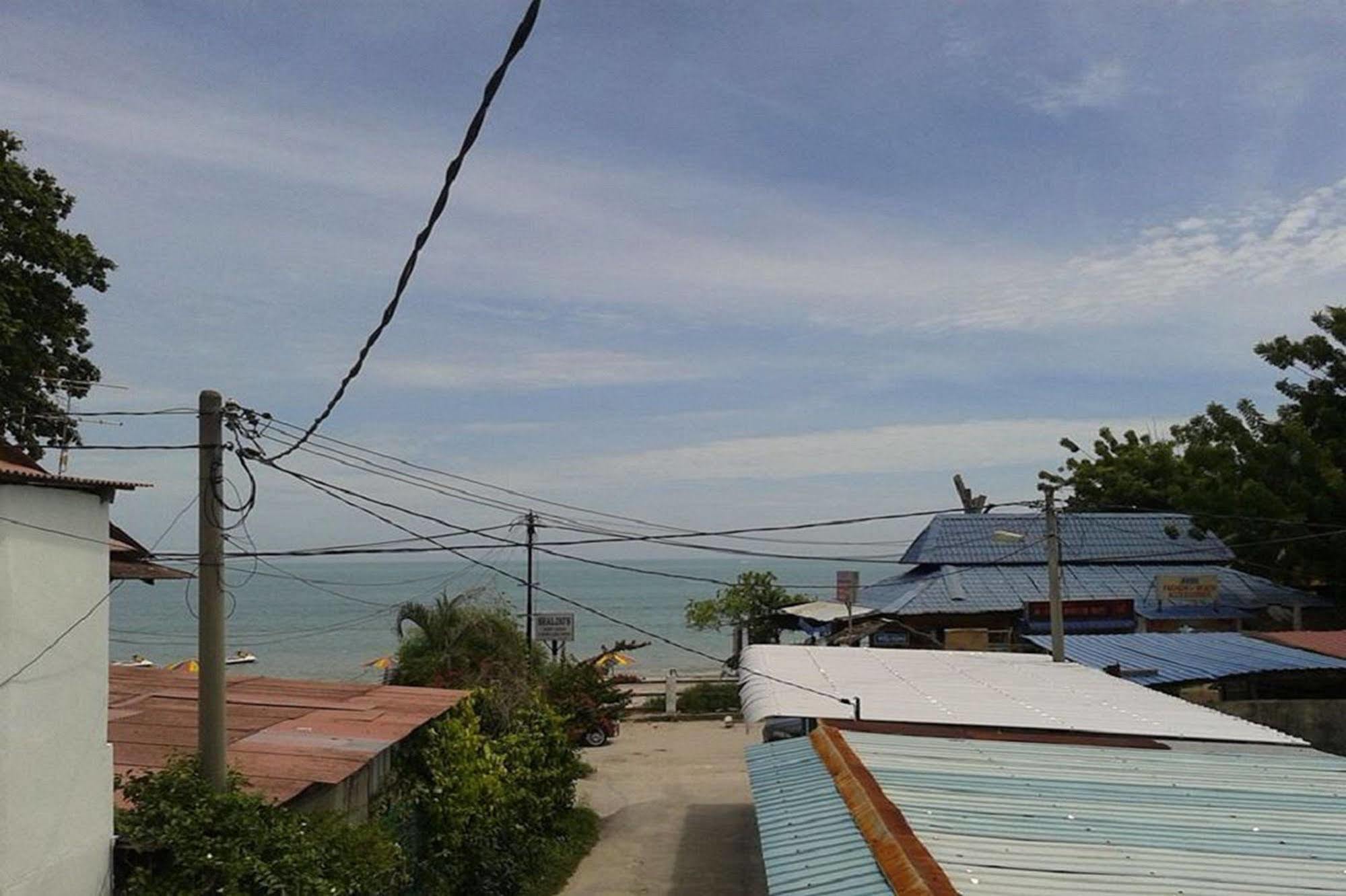 Baba'S Guest House By The Sea Batu Feringgi Exterior foto
